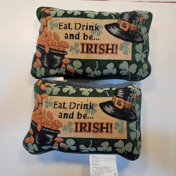 Eat Drink and Be Irish Pair Of Pillows St Patty's Day Shamrock Pot Of Gold Lep - Picture 1 of 5